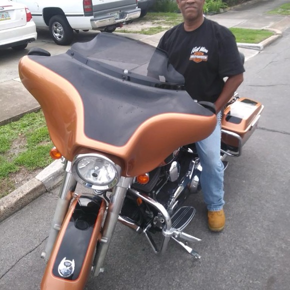 Meet your Posher, Aj - Picture 3 of 5